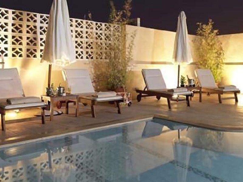 Le Patio Boutique Hotel Beirut Downtown Bagian luar foto